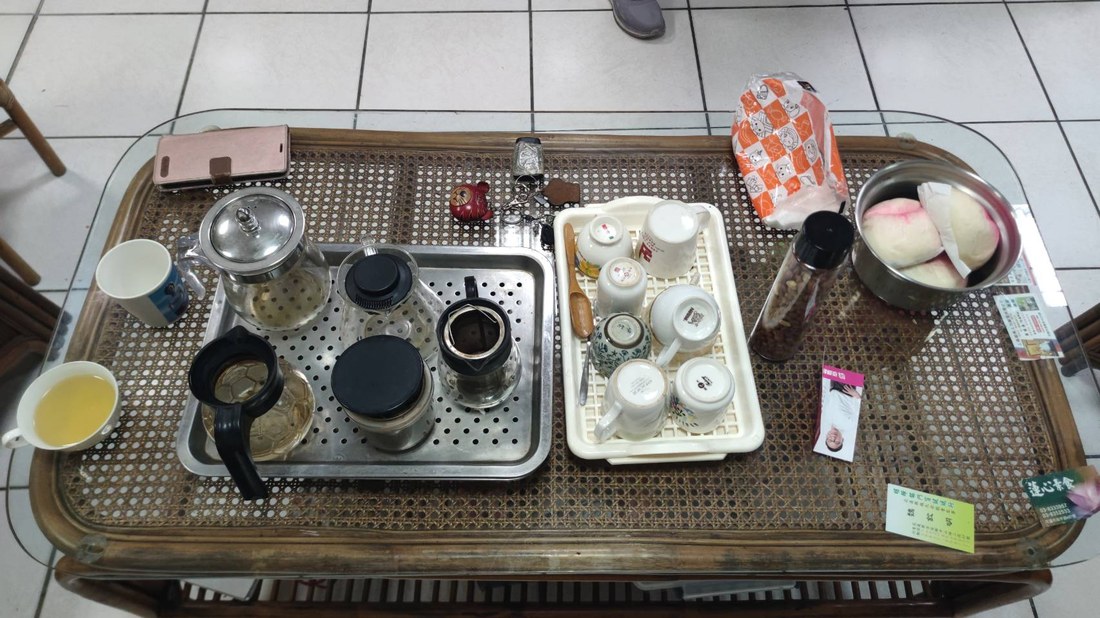 台南同鄉會會館桌子比較前