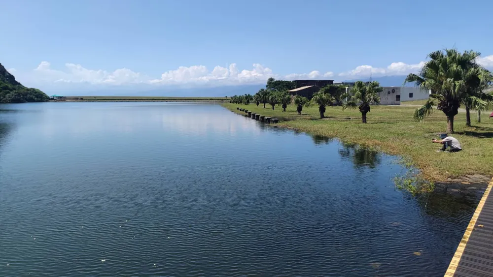 開闊的龜尾湖景